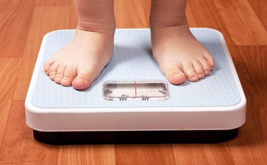 Büyükanne ve Büyükbabası Fazla Kilolu Olan Çocukların Obezite Riski Yüksek