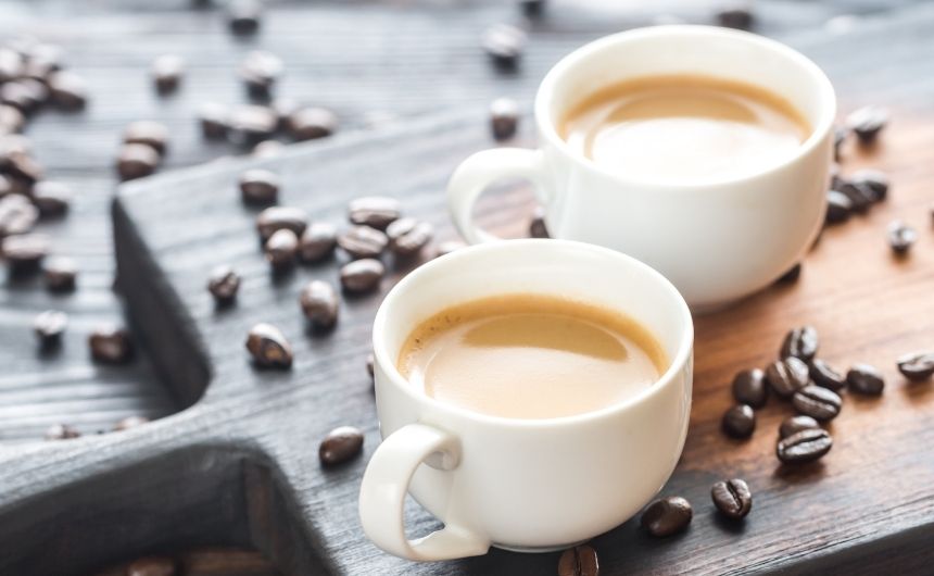 Fazla Kahve ve Çay Tüketimi İdrar Kaçırmayı Artırıyor